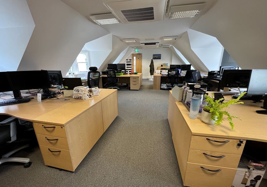 St Julians Ave, Guernsey to rent Interior Photo- Image 1 of 4