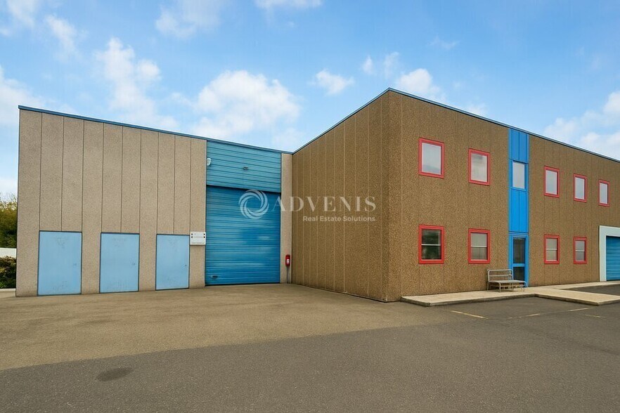 18 Rue Jules Vercruysse, Argenteuil to rent - Building Photo - Image 1 of 10