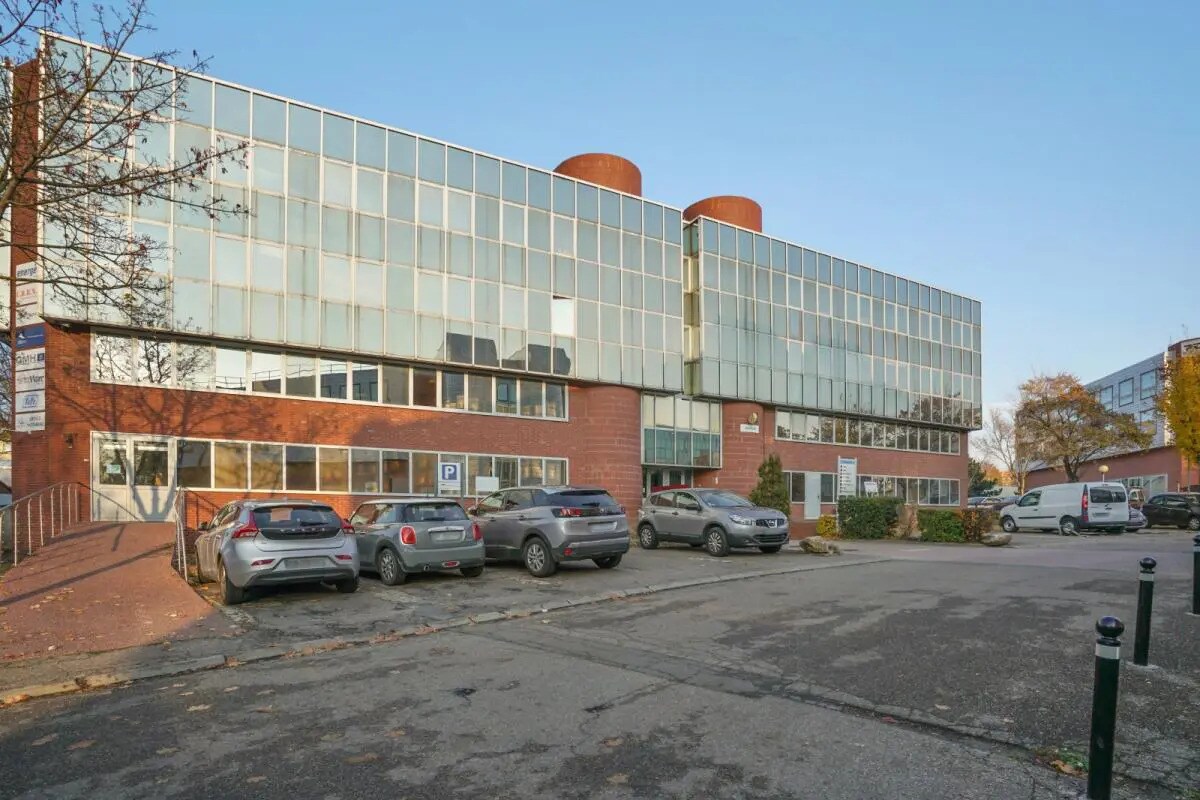 60 Route De Sartrouville, Le Pecq to rent Building Photo- Image 1 of 54