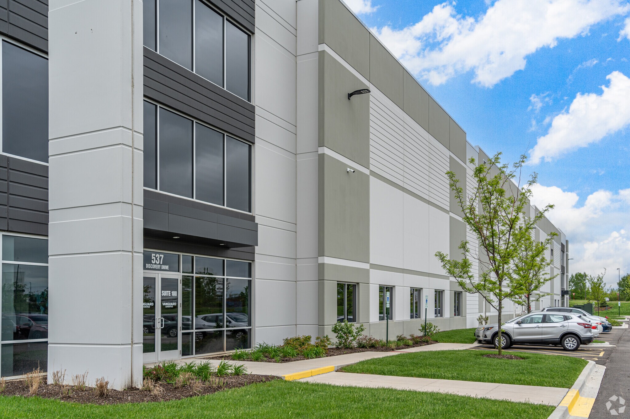 537 Discovery Dr, West Chicago, IL to rent Building Photo- Image 1 of 10