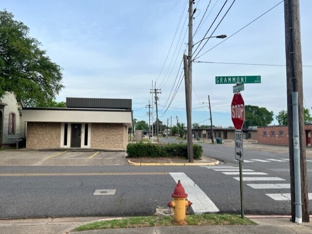 600 Grammont St, Monroe, LA for rent - Primary Photo - Image 1 of 12