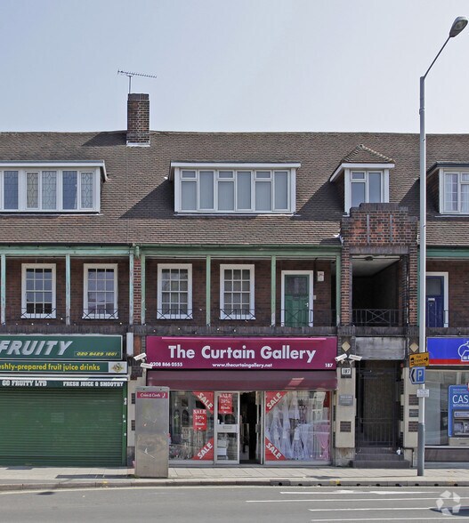 187 Field End Rd, Pinner for sale - Primary Photo - Image 1 of 1