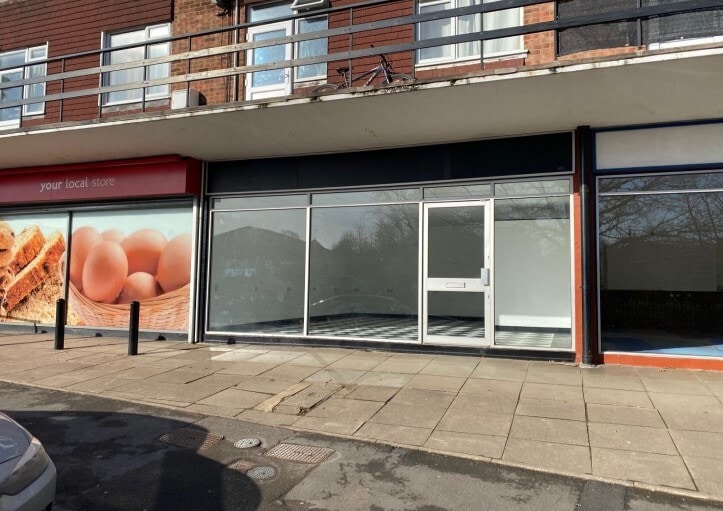 210-238 Frobisher Road portfolio of 3 properties for sale on LoopNet.co.uk - Primary Photo - Image 2 of 2