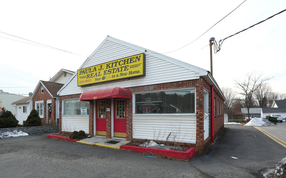 803 Ulster Ave, Kingston, NY for sale - Primary Photo - Image 1 of 1