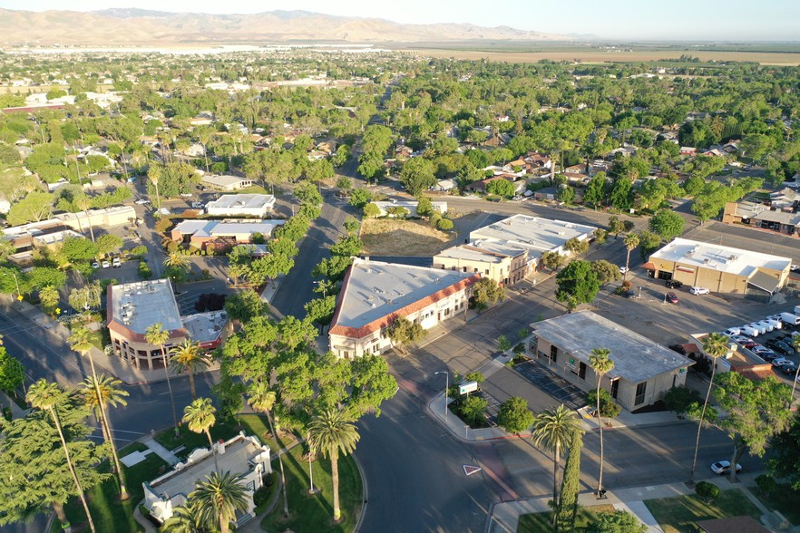 The Plaza Building, Patterson, CA for sale - Building Photo - Image 1 of 1