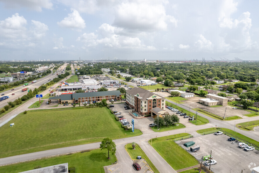 908 W G St, La Porte, TX for sale - Aerial - Image 2 of 21