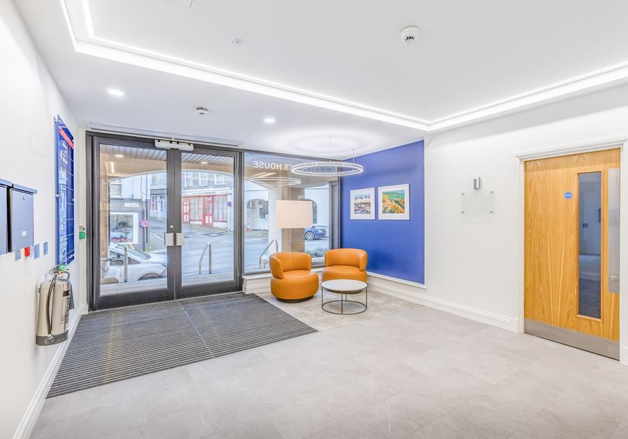 Le Bordage, Guernsey to rent Interior Photo- Image 1 of 9
