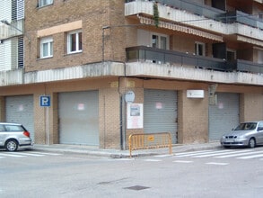 Retail in Tortosa, Tarragona to rent Building Photo- Image 1 of 4