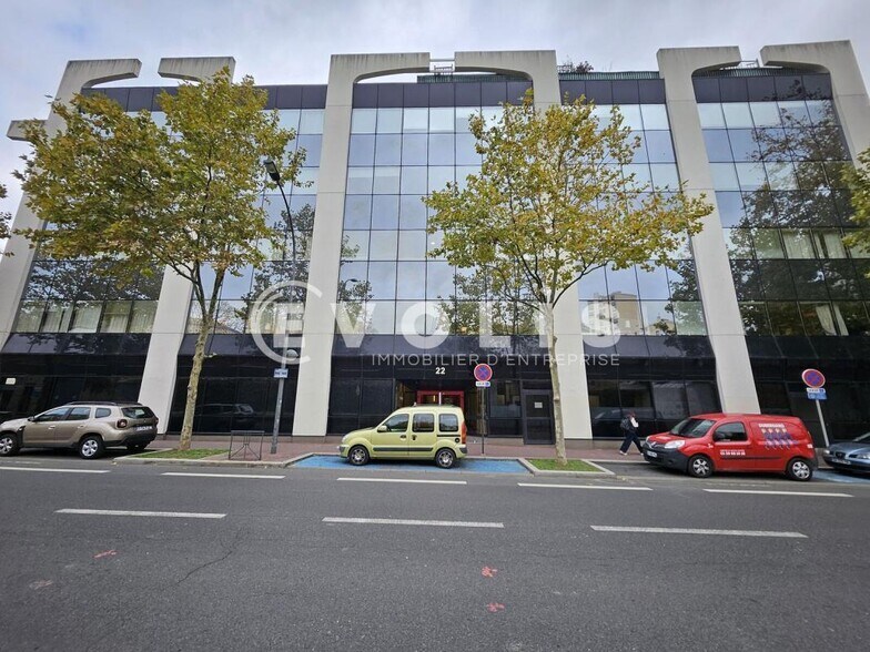 Office in Chatillon for sale - Building Photo - Image 2 of 20