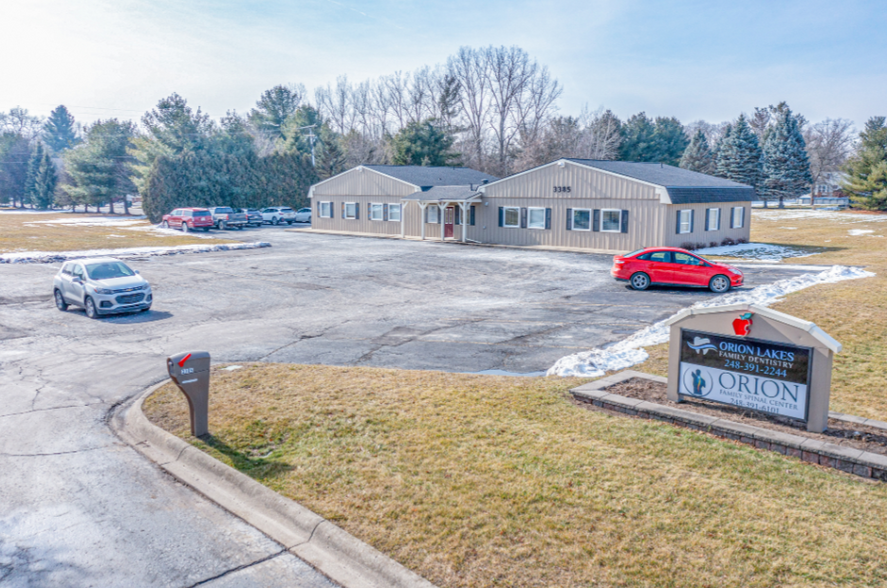 3385 Waldon Rd, Lake Orion, MI for sale - Primary Photo - Image 1 of 1