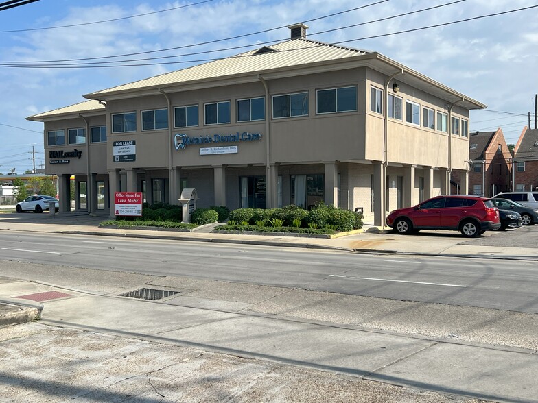 3401 W Esplanade Ave, Metairie, LA for rent - Building Photo - Image 1 of 2