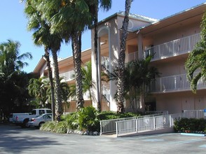 99490 Overseas Hwy, Key Largo, FL for sale Primary Photo- Image 1 of 1