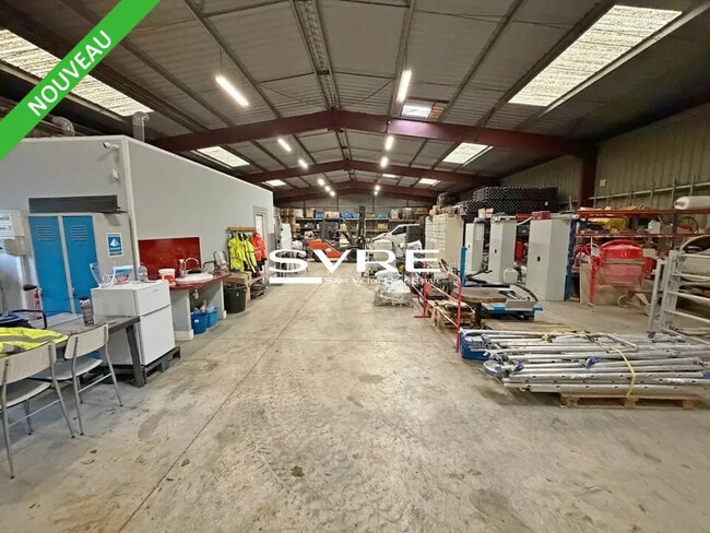 Location Local d'activités 816 m²