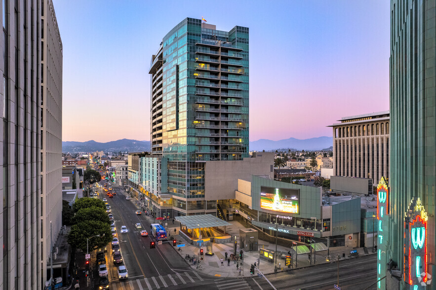 3785 Wilshire Blvd, Los Angeles, CA for rent - Building Photo - Image 1 of 6