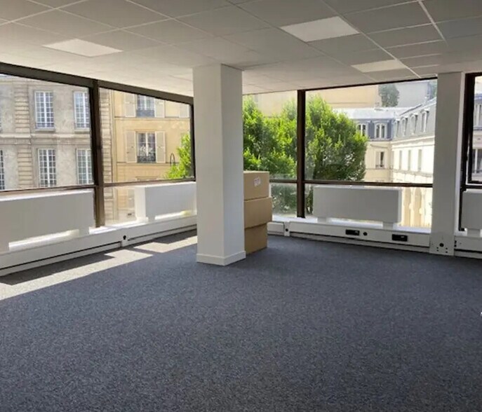 Office in Saint-Cloud to rent - Building Photo - Image 2 of 7