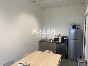 Office in Saint-Priest to rent Interior Photo- Image 1 of 13