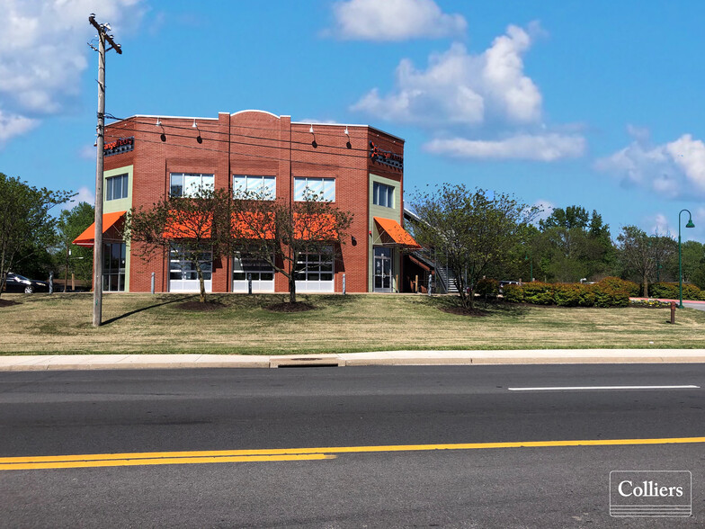 1201 S Walton Blvd, Bentonville, AR for rent - Building Photo - Image 3 of 9