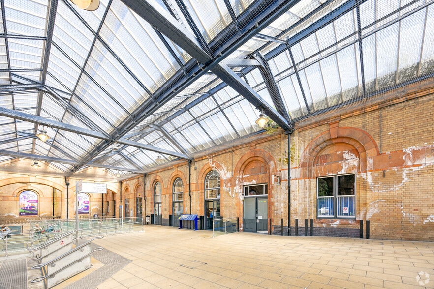 London Rd, Leicester to rent - Building Photo - Image 2 of 4