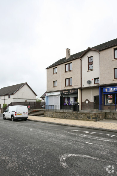 8-34 Duncan Crescent, Dunfermline for rent - Building Photo - Image 3 of 4