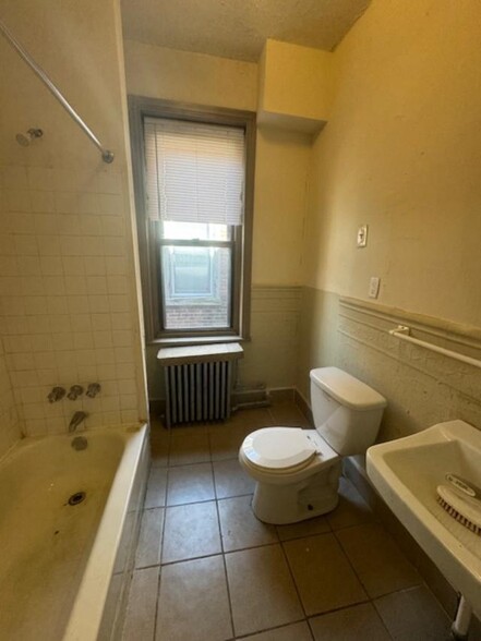 3078 Frankford Ave, Philadelphia, PA for sale - Interior Photo - Image 3 of 23