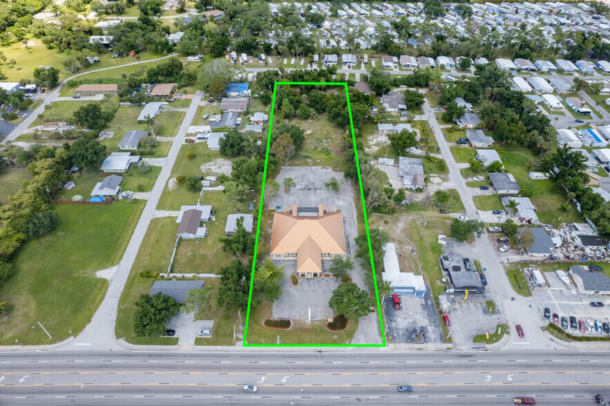 150 Pondella Rd, North Fort Myers, FL for sale - Building Photo - Image 3 of 27