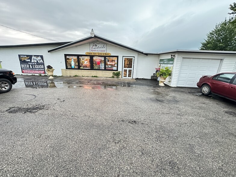 4443 US Hwy 18, Fennimore, WI for sale - Building Photo - Image 1 of 9