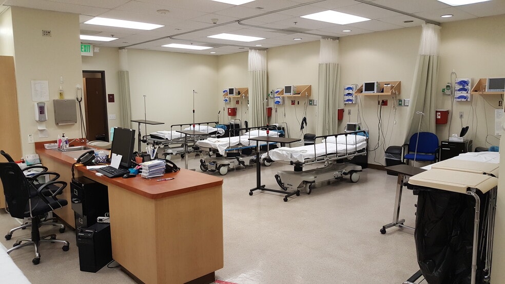 830 S Citrus Ave, Azusa, CA to rent - Interior Photo - Image 3 of 10