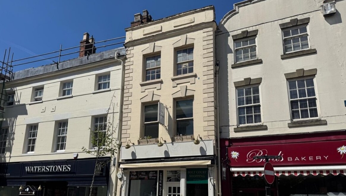 39 Market St, Lichfield to rent Primary Photo- Image 1 of 2