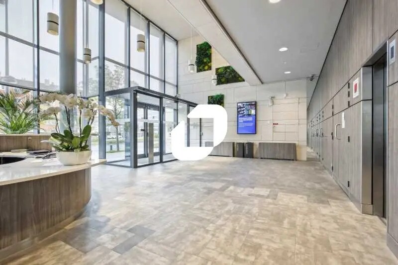 Office in La Garenne-Colombes to rent - Lobby - Image 2 of 11