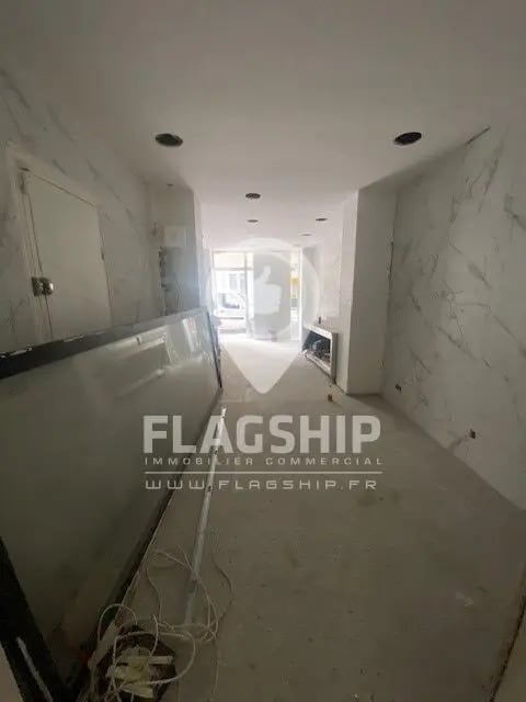 Location Commerce 80 m² - Photo 1