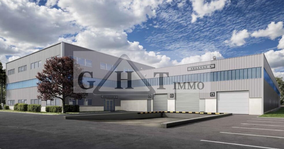 Industrial in Buc to rent - Building Photo - Image 2 of 3