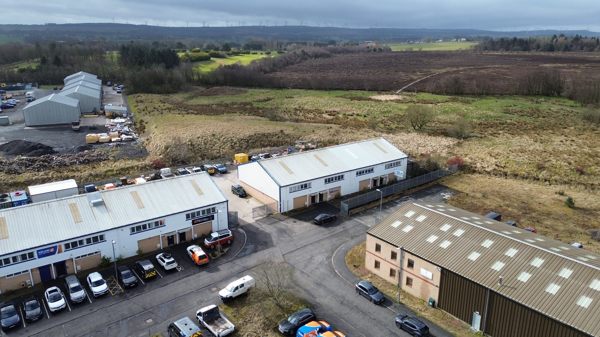 3D Langlands Sq, East Kilbride to rent Building Photo- Image 1 of 4