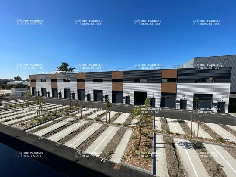 Office in Gradignan to rent - Building Photo - Image 1 of 10