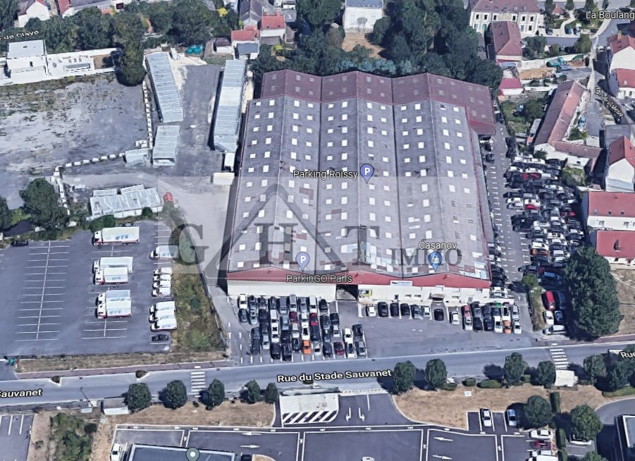 Industrial in Le Mesnil-Amelot to rent Aerial- Image 1 of 9