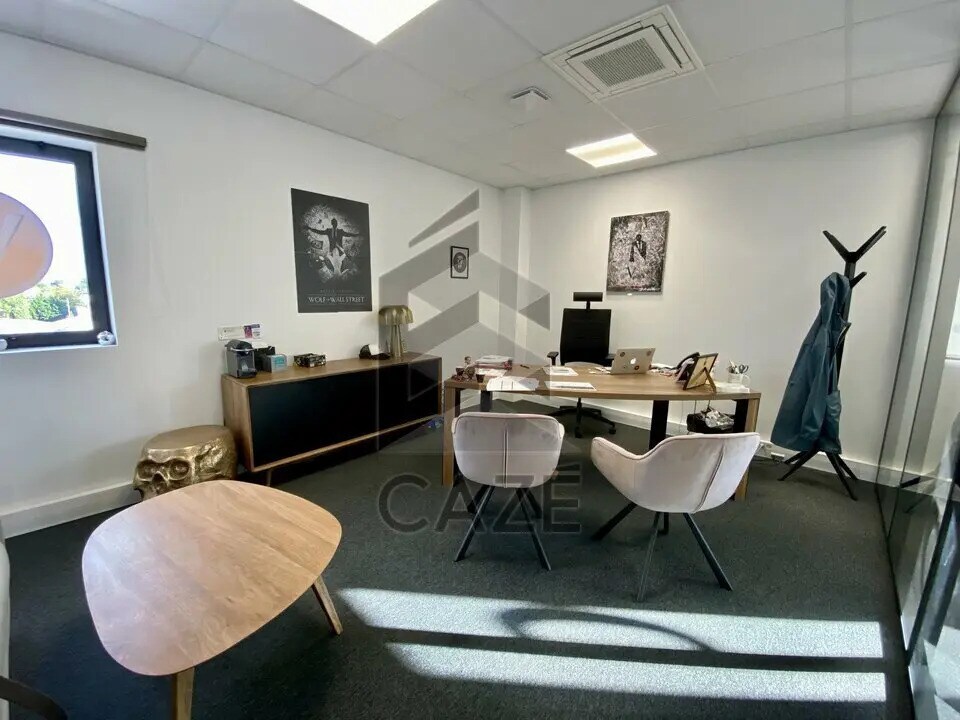 Vente Bureaux 145 m² à 290 m² - Photo 1