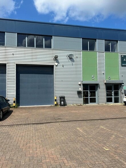 Platinum Rd, Manchester to rent - Building Photo - Image 1 of 16