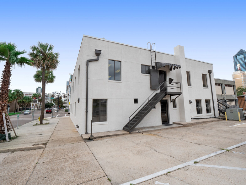 245 E Adams St, Jacksonville, FL for sale - Building Photo - Image 1 of 15