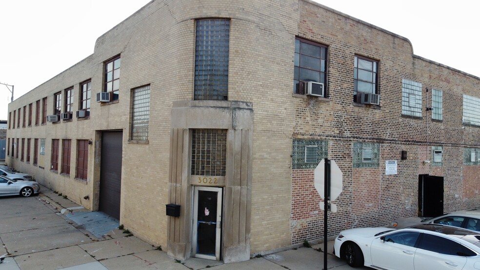 3022 N Rockwell St, Chicago, IL for sale - Building Photo - Image 1 of 6