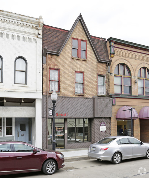 523 McKean Ave, Charleroi, PA for sale - Primary Photo - Image 1 of 1