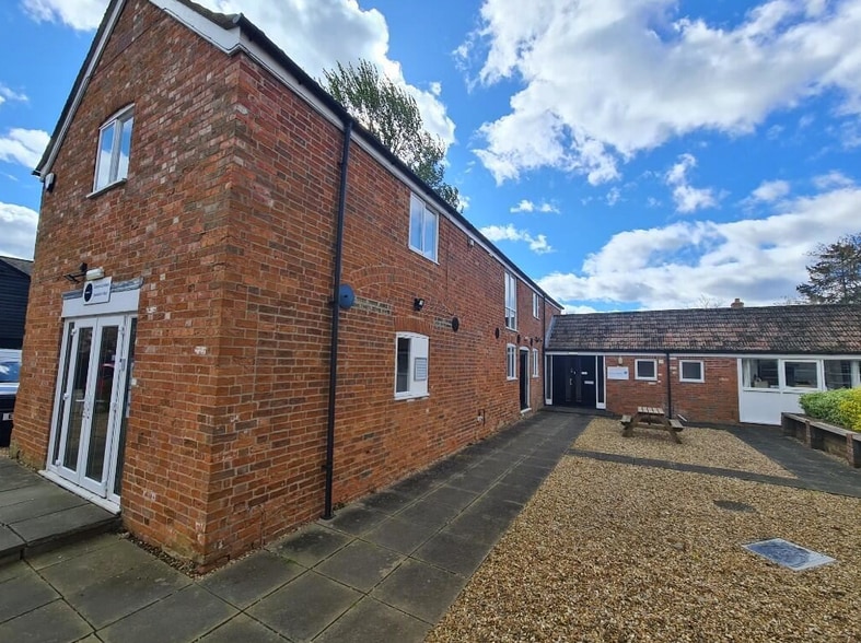 20 Market St, Swavesey to rent - Building Photo - Image 2 of 2