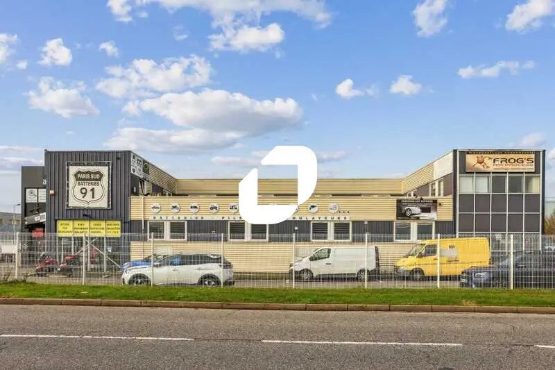 Office in Villabé to rent Building Photo- Image 1 of 13