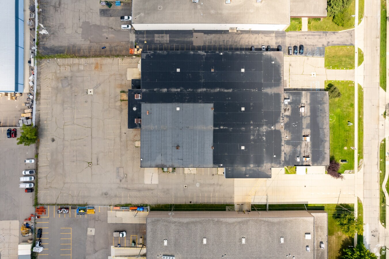 32471 Industrial Dr, Madison Heights 48071 UK