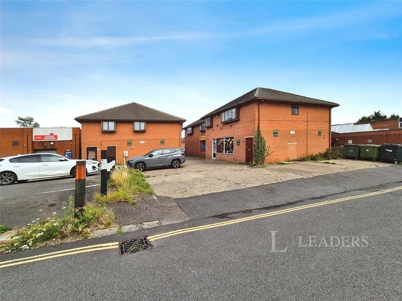 1-5 Chapel Walk, Alfreton for sale - Building Photo - Image 1 of 19