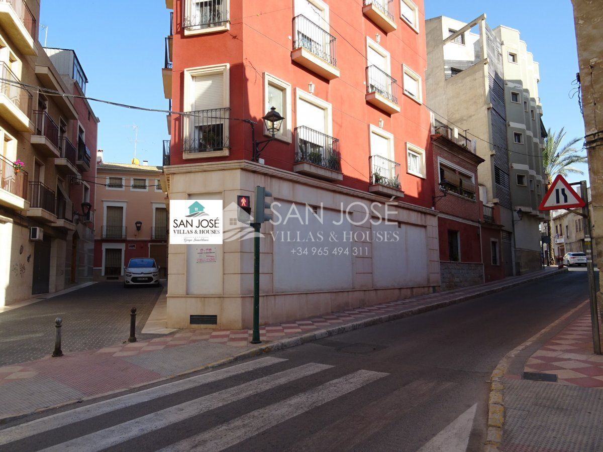 Retail in Aspe for sale Building Photo- Image 1 of 7