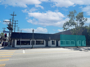 950 N Cahuenga Blvd, Los Angeles, CA for rent Building Photo- Image 2 of 2