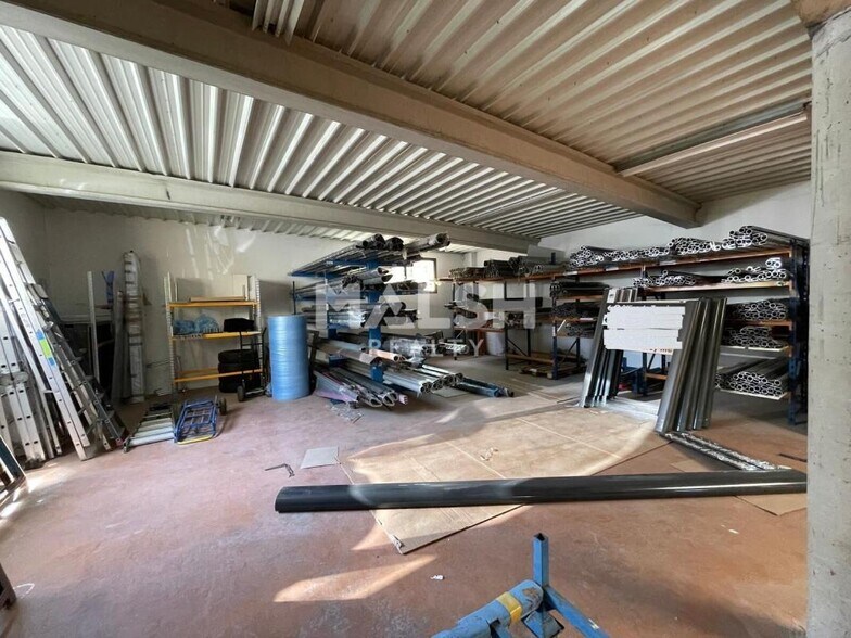 Light Industrial in CHAMPAGNE-AU-MONT-D'OR for sale - Building Photo - Image 3 of 11