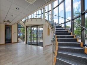 Cardale Park, Harrogate to rent Interior Photo- Image 1 of 4