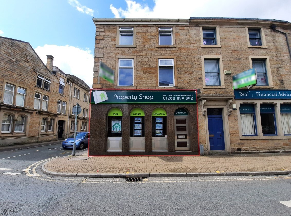 7 Grimshaw St, Burnley for sale Primary Photo- Image 1 of 1