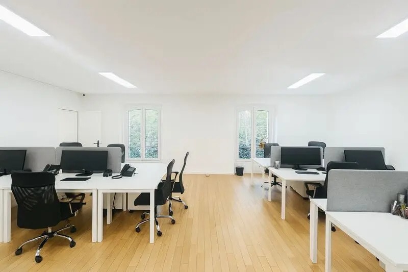 Location Bureaux 87 m² - Photo 1