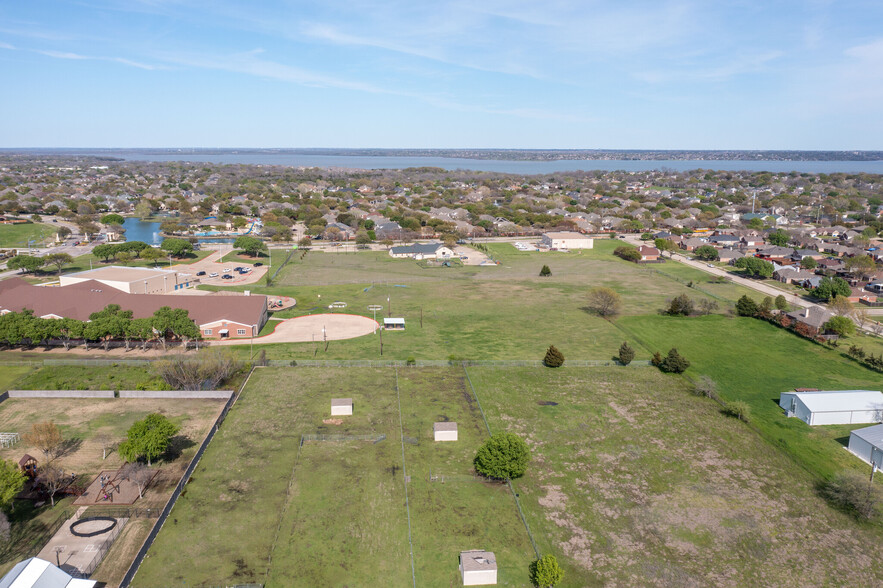 8409 Chiesa Rd, Rowlett, TX for sale - Building Photo - Image 3 of 4